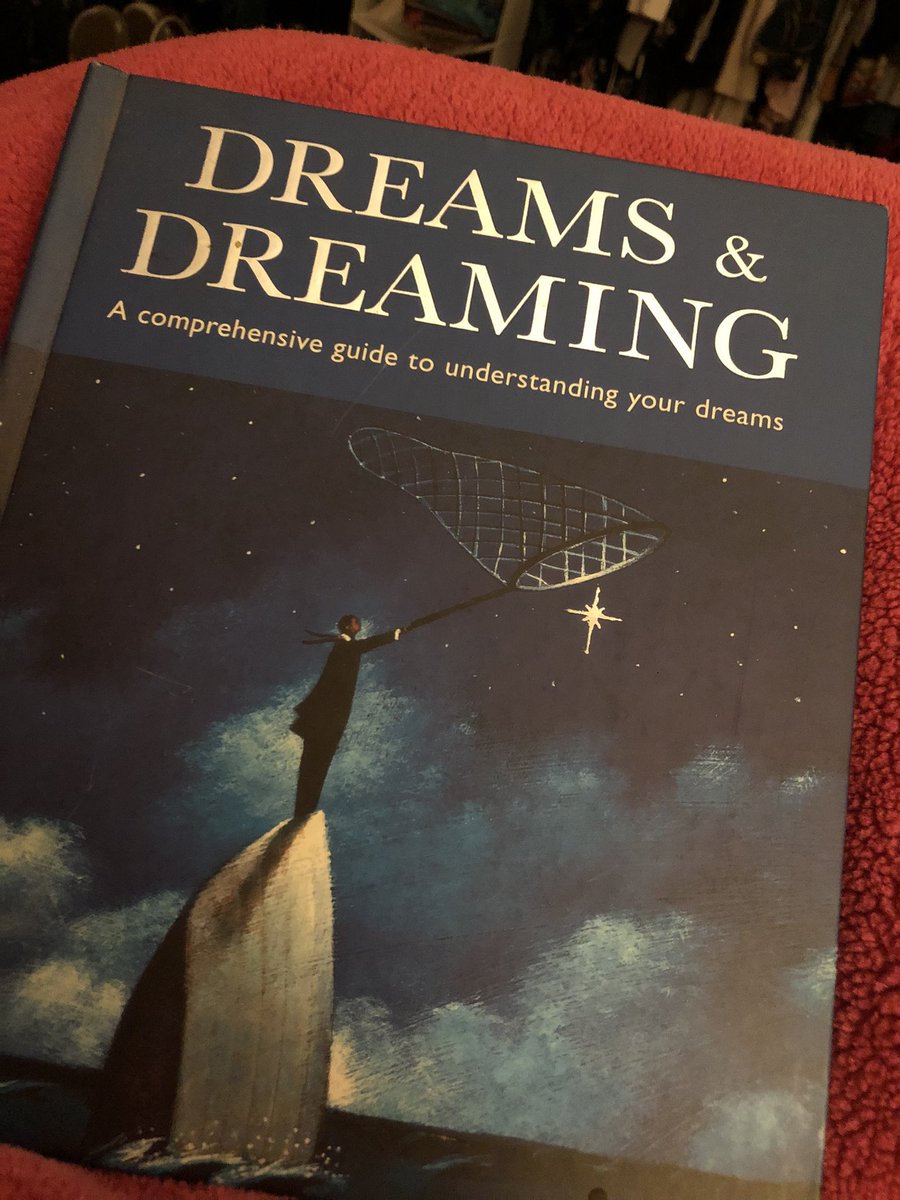 lisaehunter's tweet photo. 3 hot water bottles (4 was too tropical)
23tog duvet
2 blankets
Granny nightie (Sex kitten alert!)
No bed socks…
Butttt
I do have my dream book to hand!!
#freezing #Cold #SpringWinter https://t.co/pUmtMrTues