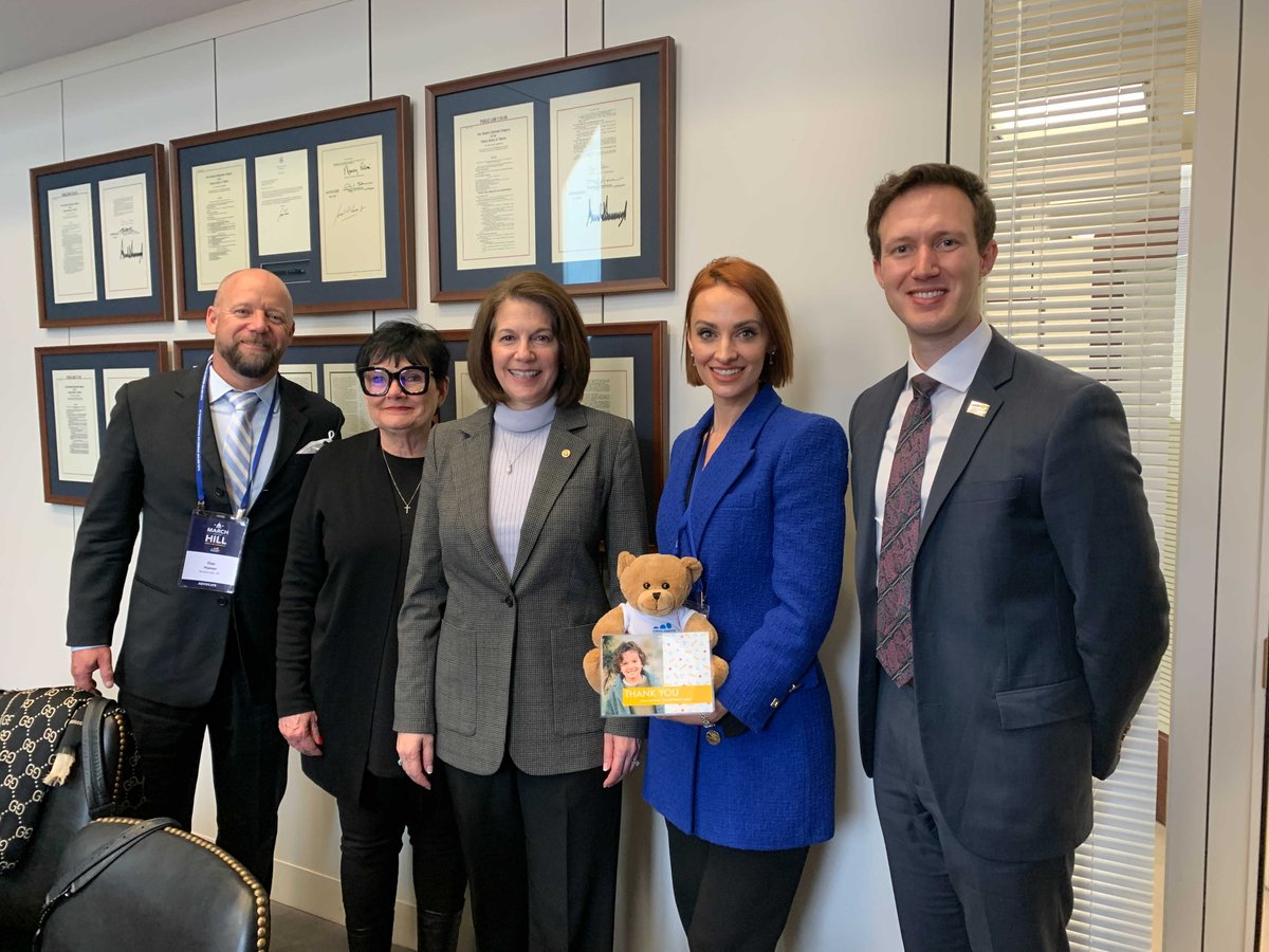 CF_Foundation's tweet image. Thank you, @SenCortezMasto, for meeting with our advocates today to discuss the importance of addressing antibiotic-resistant infections. #CFAdvocacy