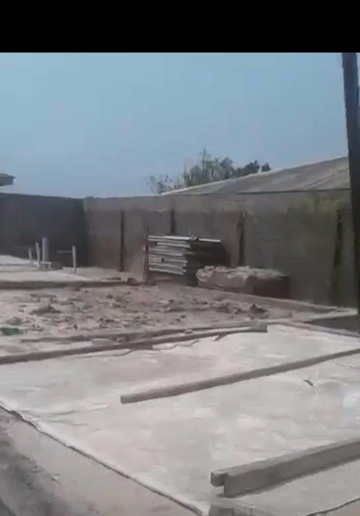 jaystampedfloor's tweet photo. @Ekitipikin Boss kindly help retweet this, A property for sale in ibeju lekki axis along the beach after eleko beach precisely with 4bedroom foundation on it dry land not waterlog area.Asking price 15m slightly negotiable. https://t.co/E0PEmXaXzs