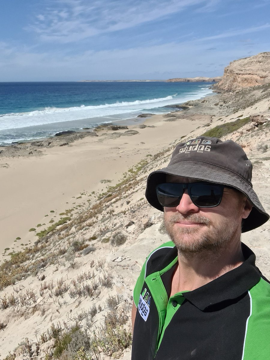 4500kms in 10 days across Eyre Peninsula &amp; Victoria doing some <a href="/EnviroProProbes/">EnviroPro SoilProbes</a> soil moisture probe installs &amp; weather station maintenance.
Early bird catches the best sunrises.
Plenty of water laying in Wimmera &amp; western districts of Vic, lots of ducks, roos &amp; shitty roads