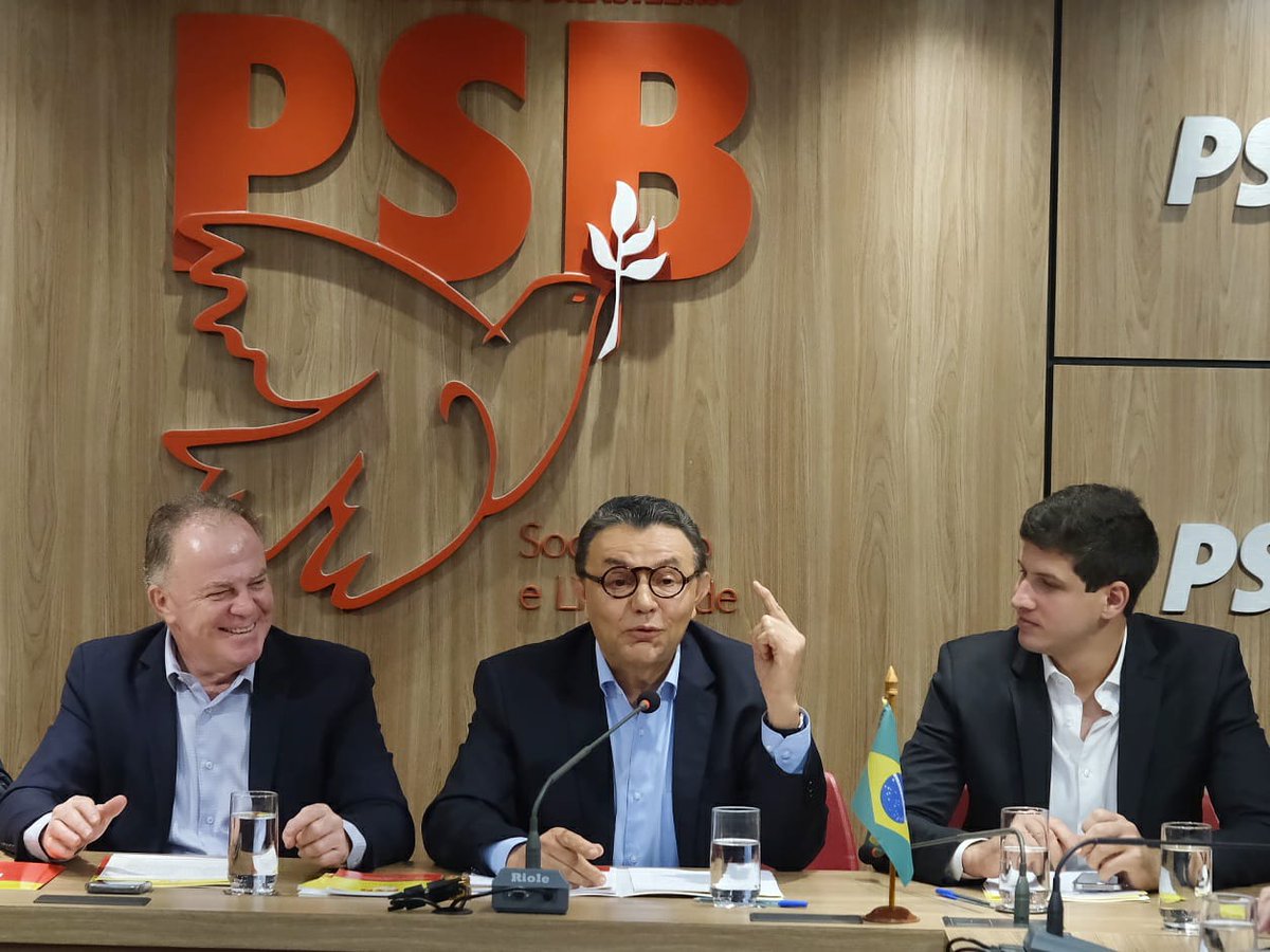csiqueirapsb's tweet photo. Por ampla maioria da Executiva Nacional, o PSB aprovou a formação da federação partidária com o PDT e o Solidariedade. A decisão dá uma outra dimensão aos partidos federados e cria uma nova força de centro-esquerda no país . https://t.co/WmMDlY9bOp
