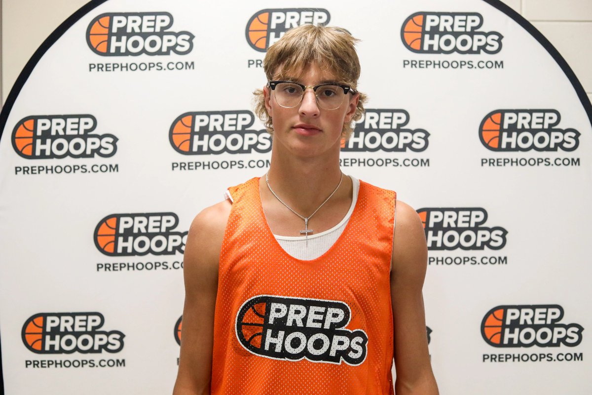 "Midweek Prospect Standouts"

Seven players who have impressed in the two games I've watched this week! <a href="/NorthstarHoops/">Northstar Hoops</a> 

prephoops.com/2023/03/maxs-m…