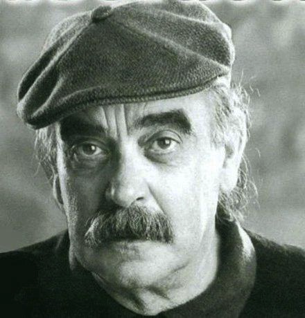 #Efemérides #TalDíaComoHoy #OnthisDay #BOTD #Cantautor #Literatura #JoséAntonioLabordeta

Hilo de 22 tweets.

1935.

Hoy, 10 de marzo, nació JOSÉ ANTONIO LABORDETA SUBÍAS (f. 2010), poeta, escritor, cantautor y político español.