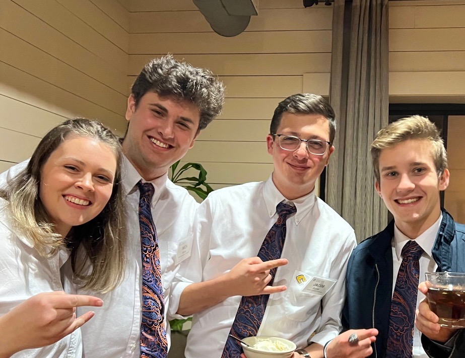 The streak continues! Congratulations to the SMILE Fund team from Gary W. Rollins College of Business for their seventh straight win at the Chartered Financial Analyst Institute Greater Tennessee Research Challenge!

Read about the win here:
conta.cc/3F7n5Lp