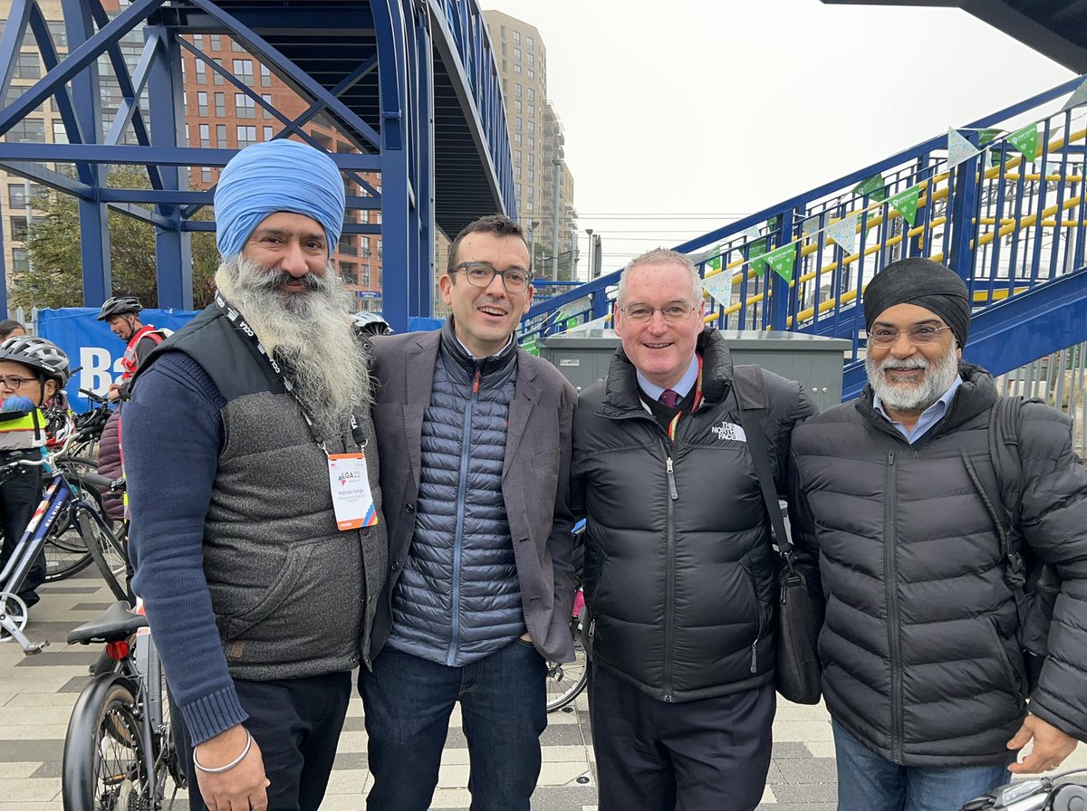 niallpoconnor's tweet photo. @JM4NorwoodGreen are you aware the bridge you came to open in southall is now being used for drug dealing only several weeks after you were taking pictures on it for the newspapers? I’m not sure council money should be spent on giving a safe place to sell drugs. https://t.co/SH4C5BOD8E