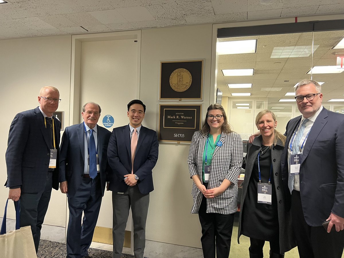 Thank you to @SenatorWarner 's office for taking the time to meet with @CF_Foundation volunteers here for #MarchOnTheHill! #CFadvocacy #PasteurAct #HelpCoPaysAct