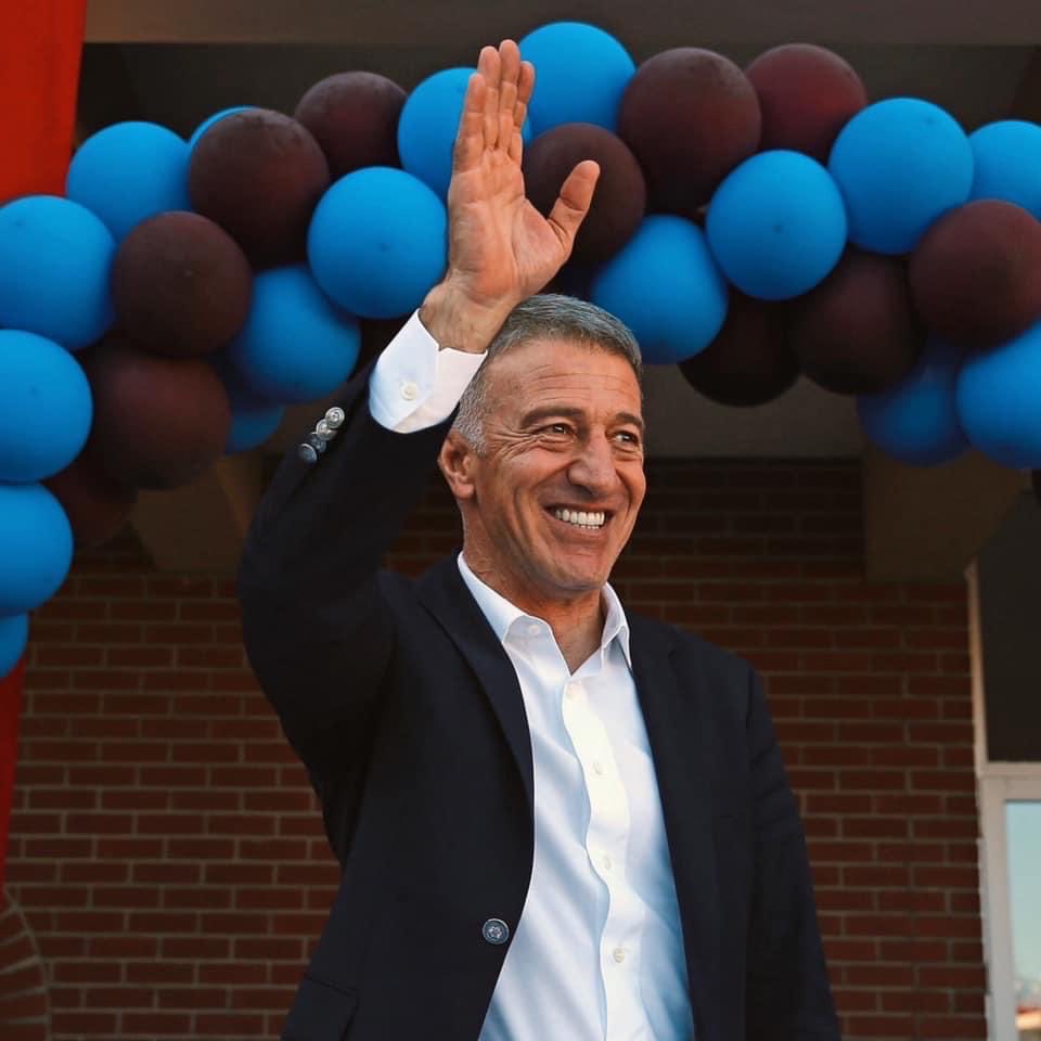 dikfutbol's tweet photo. #SONDAKİKA 🔥

Ahmet Ağaoğlu, Trabzonspor başkanlığına aday olacak. Ahmet Ağaoğlu'nun listesi Trabzonspor tarihinin en güçlü listesi olacak. https://t.co/Sj7ultmleO