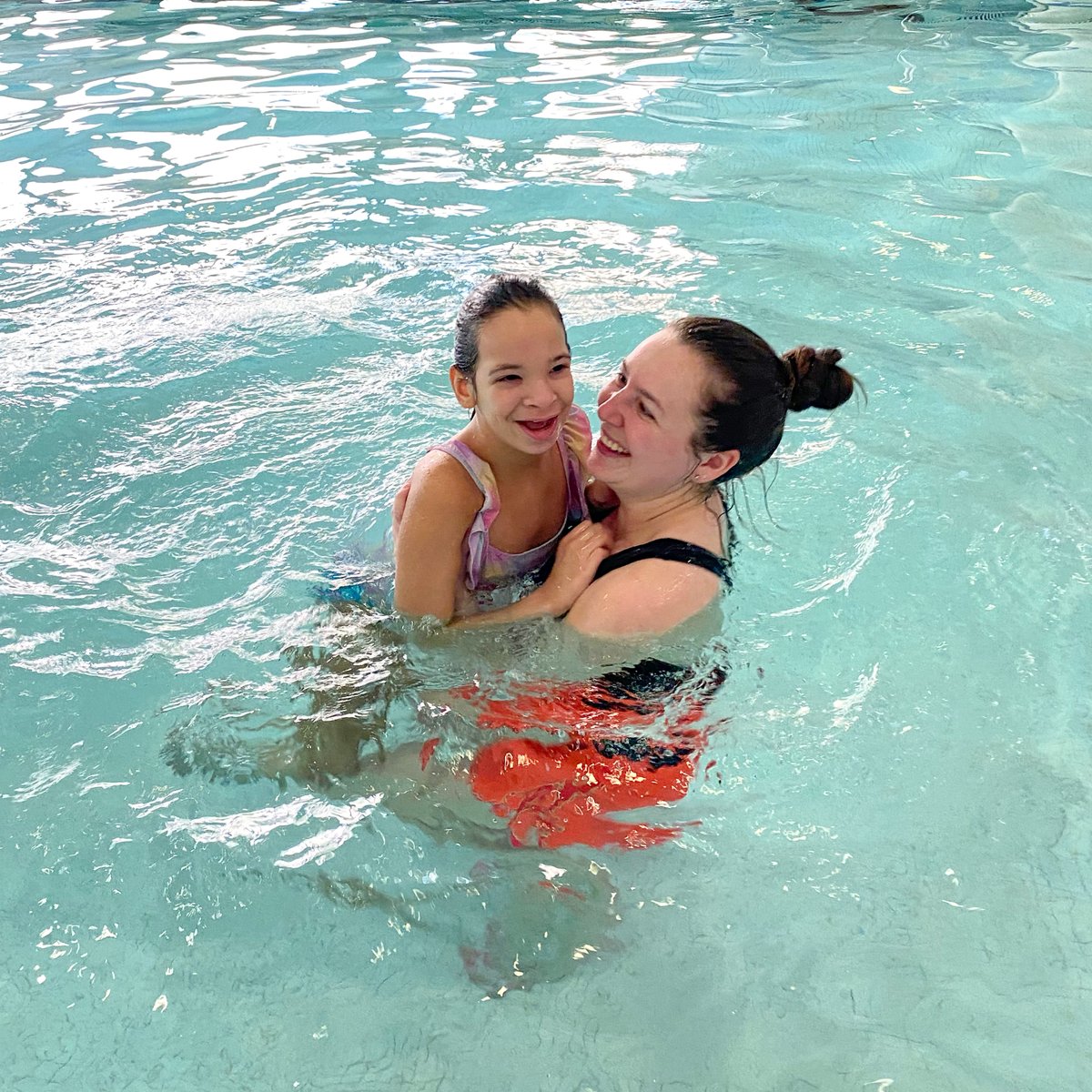 Emmett and Chloe had a blast during their OT session in the pool! 

#iBRAIN #BrainBasedDisorders #BrainInjury #OT #OTGoals #Accessibility #Disability #iBrainAcademy #iBrainInstitute #iBrainCenter #Vision #School #Teacher #Pool #MuscleCoordination #AquaticTherapy