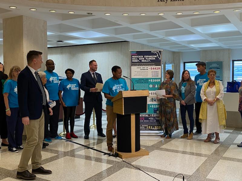 DCF estimates that 900K Floridians will lose Medicaid coverage because they no longer qualify. Thank you Rep @AngieNixon and Rep @KWaldron4D93 for joining FVH, @FloridaPolicy, @FLHealthJustice, and @centralfljwj in calling for Florida's leaders to #ClosetheCoverageGap yesterday!