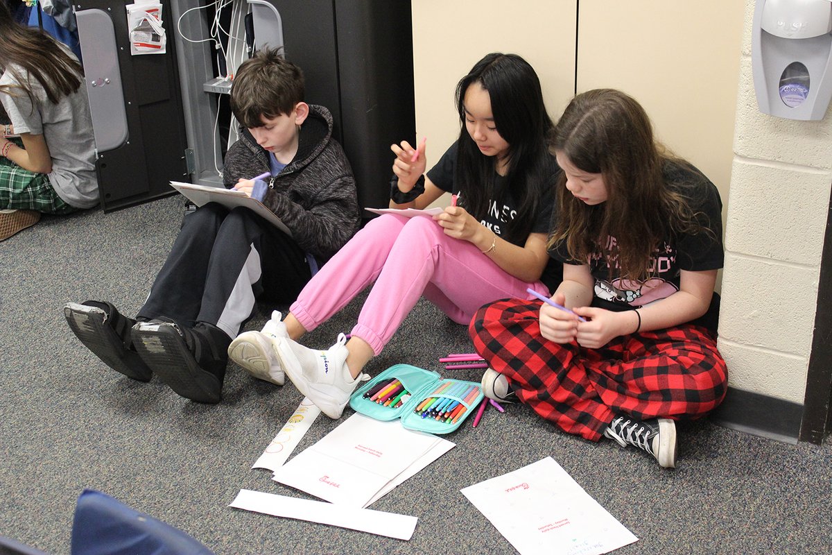 Today, Heritage Lakes 5th graders wrote uplifting messages and drawings on Chick-fil-A bags, which the fast food company’s Bloomingdale location will use to package food orders during its March 13-18 Sunshine Week!