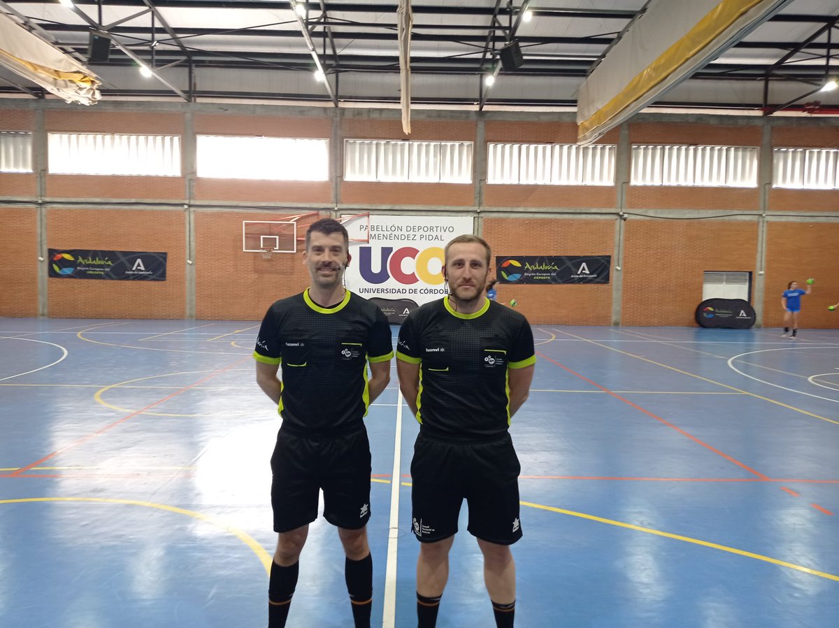 Delegación Cordobesa de Balonmano (@ctacordobesa) on Twitter photo En el día de ayer finalizó el CAU de la <a href="/FAndaluzaBM/">Federación Andaluza de Balonmano</a>, nuestros árbitros rozaron la perfección en sus partidos, contamos con el apoyo de nuestro delegado <a href="/josemolinabaena/">José Molina Baena</a>, dar la enhorabuena a la <a href="/Univcordoba/">Universidad Córdoba</a> por su victoria. Próximo destino <a href="/CordobaHCup/">Córdoba Handball Cup</a> 💪💪 En el día de ayer finalizó el CAU de la <a href="/FAndaluzaBM/">Federación Andaluza de Balonmano</a>, nuestros árbitros rozaron la perfección en sus partidos, contamos con el apoyo de nuestro delegado <a href="/josemolinabaena/">José Molina Baena</a>, dar la enhorabuena a la <a href="/Univcordoba/">Universidad Córdoba</a> por su victoria. Próximo destino <a href="/CordobaHCup/">Córdoba Handball Cup</a> 💪💪