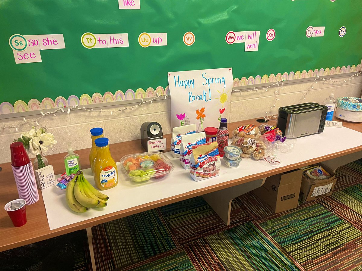 MrsFrankin3rd's tweet photo. Breakfast for the first grade team!🥯🍩 https://t.co/L60oQXaA3L