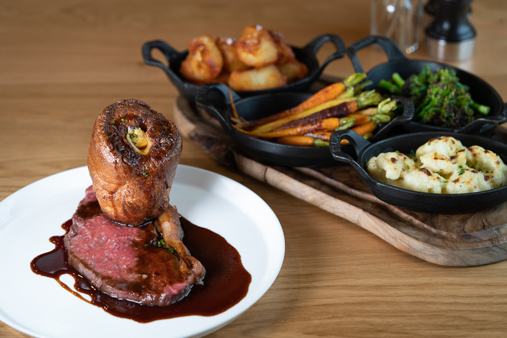 TheBarnMH's tweet photo. Our set menus are a steal, featuring an ever-evolving menu of exciting dishes showcasing the best seasonal ingredients.

Set Lunch - Thursday - Saturday £42
Set Dinner - Wednesday -Thursday £48
Set Sunday Lunch - from £48

 Reservations: https://t.co/ZJp6JKY6pP https://t.co/Zm3t7EjhcD
