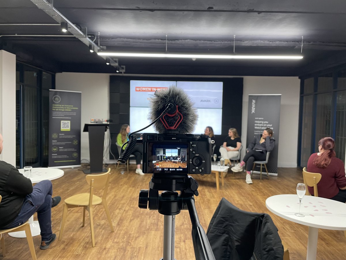 Female_AF_NFTs's tweet photo. What a night!👏🥳✨

We want to thank everyone who showed up to raise a glass to women in web3!🙌

A special thank you to our panellists @KatSheKittyBast, @EllieSupremo, Sara Simeone (@Niftyz_io)  &amp; Jordan Price (@socialspotmusic) 🥂

Here's to the next one!🤩

#web3community https://t.co/7lRm6IjHfy