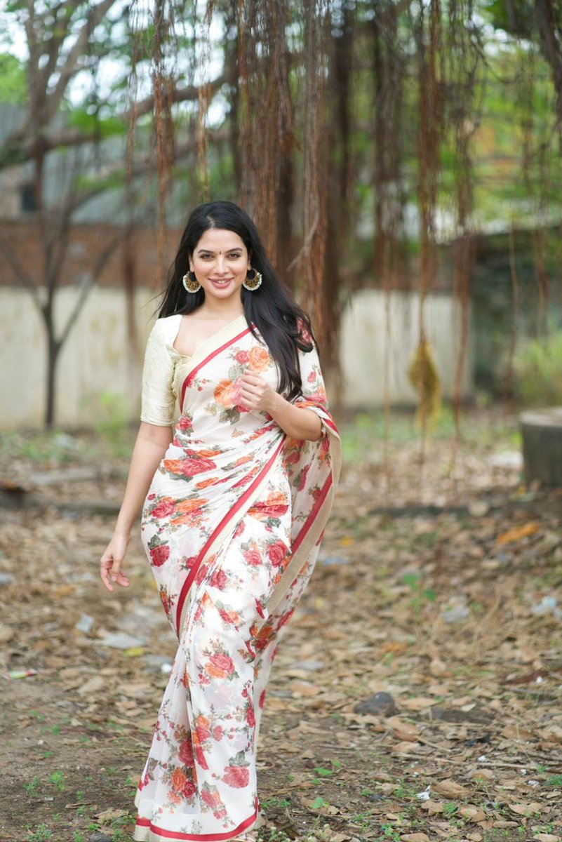 TamilaninCinema's tweet image. After Super Hit #Thadam &amp;amp; Pan Indian #Kabzaa @TanyaHope_offl Will Be The Lead Actress In Web Series  #Label Directed By @Arunrajakamaraj For @DisneyPlusHS ! #TanyaHope !