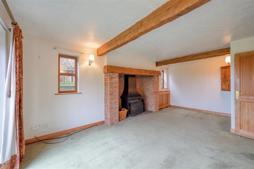 AlexandersLtd's tweet photo. ⏬PRICE REDUCTION
Main Street, Willoughby On The Wolds
Guide Price £425,000
4 Bedroom Detached House
📲Book a viewing: 01509 642196
#teamalexanders #loughborough #ashby-de-la-zouch #shepshed #meltonmowbray #marketbosworth #propertyforsale #forsale #house #eastmidlands https://t.co/SFxA66lnM5