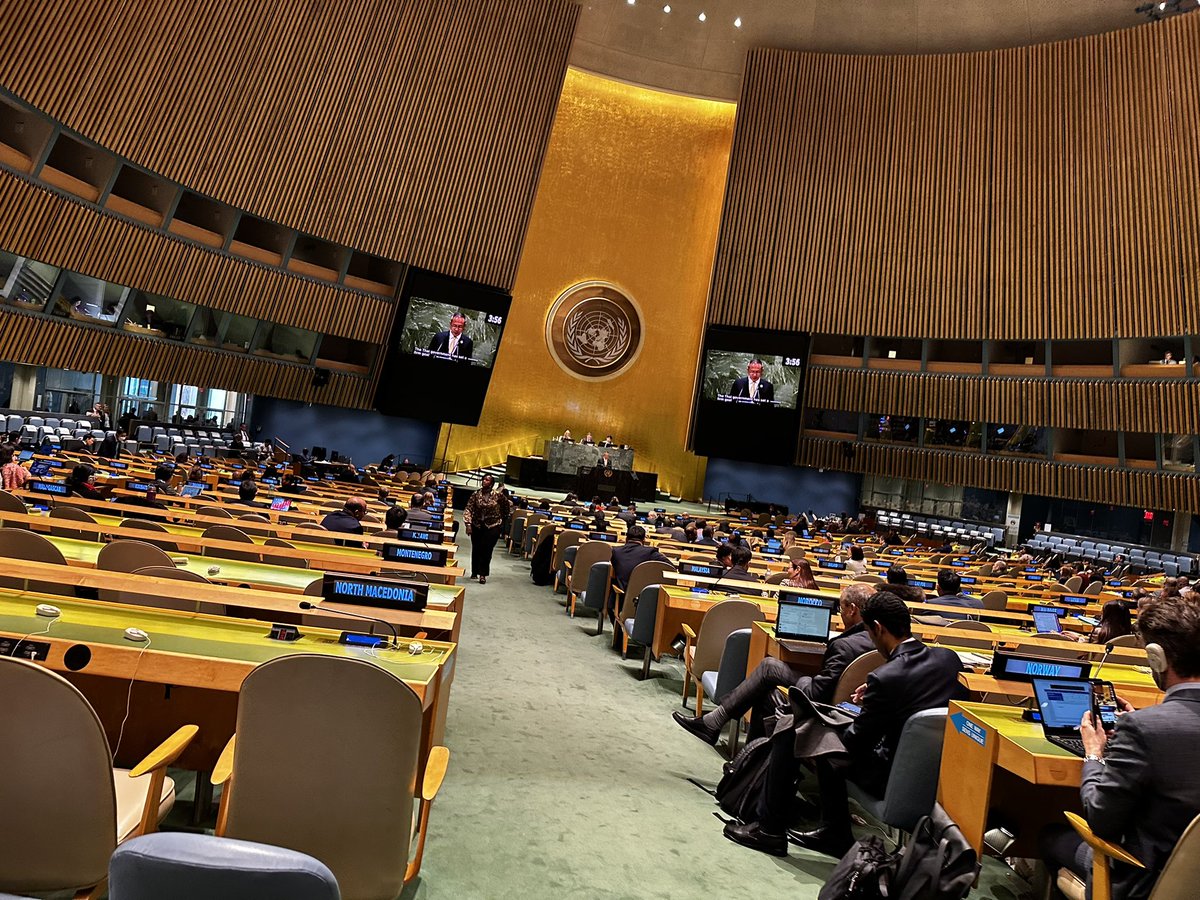 Bernd M. Gawlik tweet media