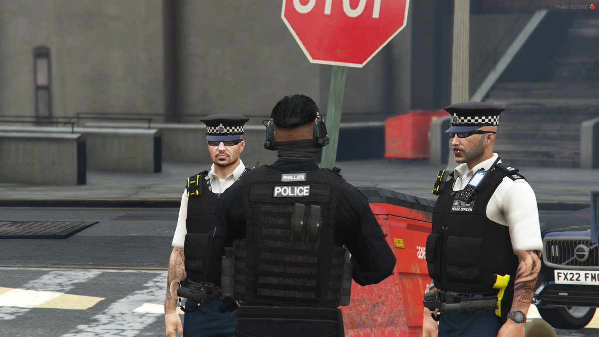 1107JH's tweet photo. Myself and @CWRPC_1909AW attended a wide range of jobs, this was to carry out the welfare of MO19 officers who attended a male with a firearm. 

@CentralWestRPC https://t.co/xlucoisMQQ