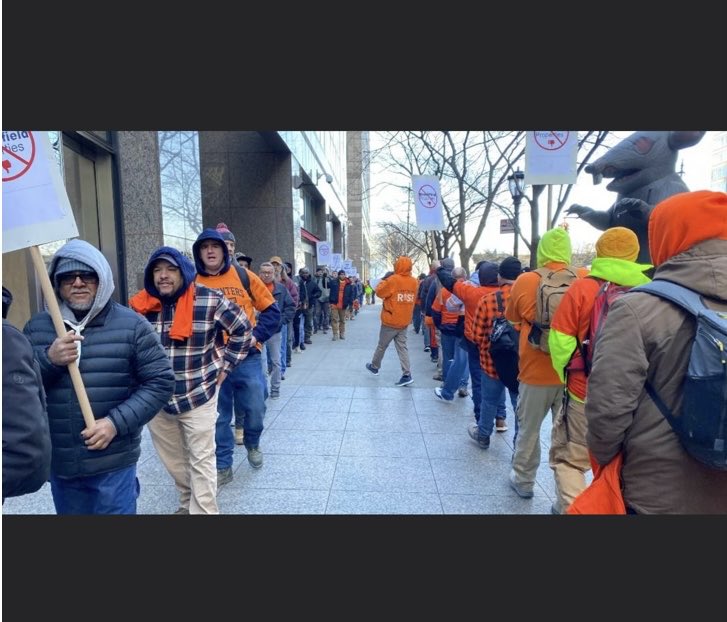 NycdccM's tweet photo. HEY BROOKFIELD  The definition of insanity is to do the same thing and expect different results. When your seat on the New York Stock Exchange is at risk, and hundreds of Union Carpenters are in front of your building, it might be time to change?? #profitsoverpeople https://t.co/7yxdSbcvfm