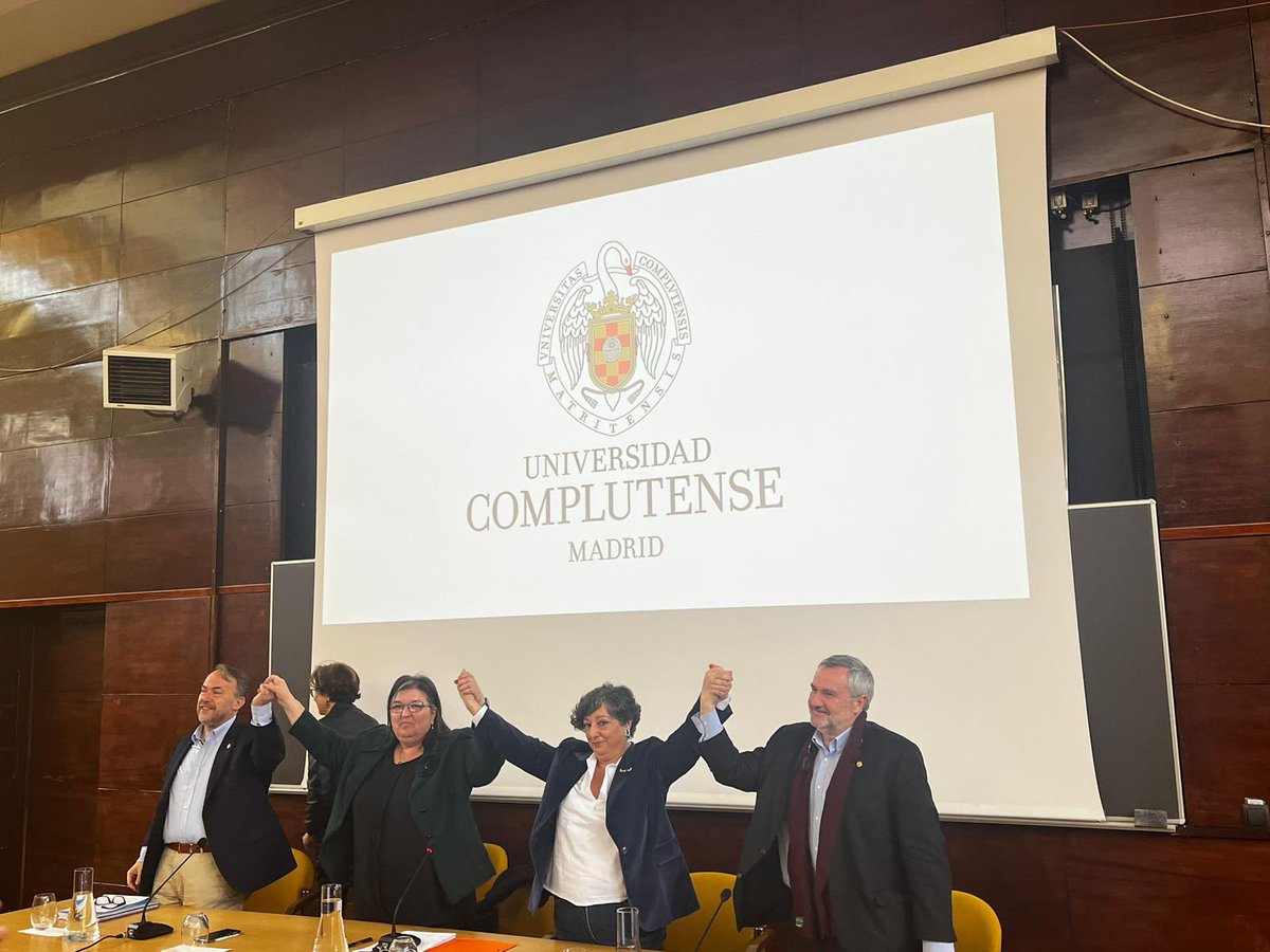 Esther del Campo tweet media