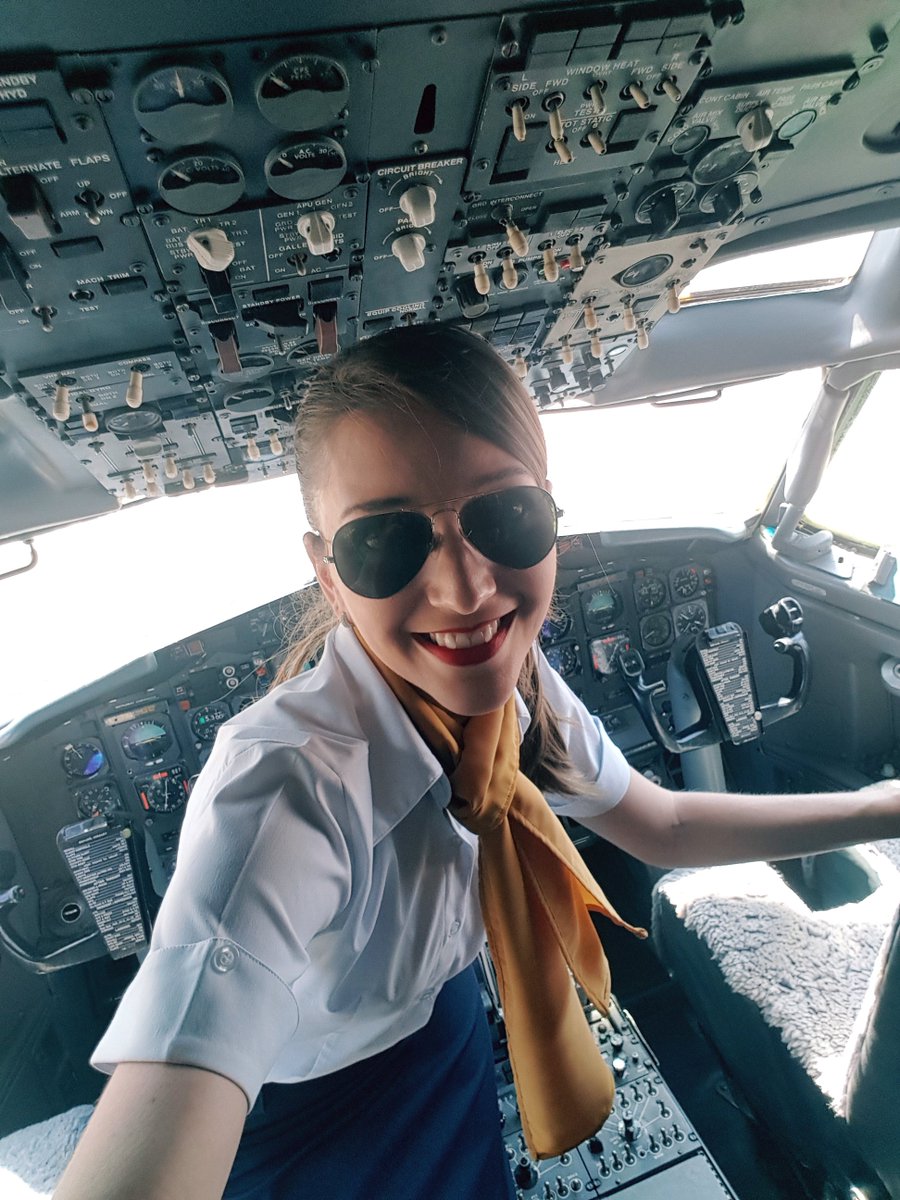 Meu amor por Aviação é de outras vidas.... 🧡✈️🙌🏻

My love for Aviation is from other lives.... 🧡✈️🙌🏻

#aviation #aviationlovers #aviationdaily #flightattendant #comissaria #aviação #Brasil