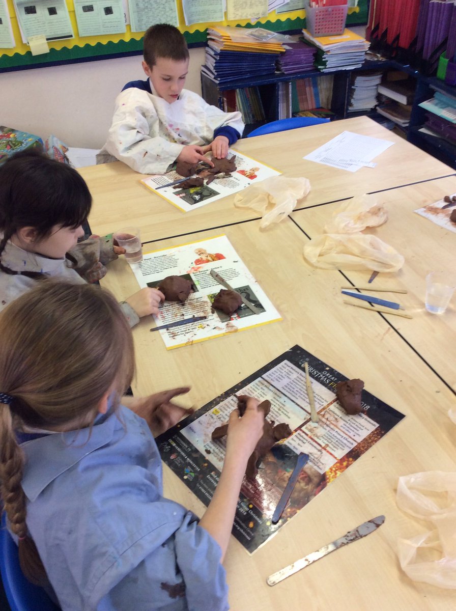 SPMVPineClass's tweet photo. This morning we are enjoying getting creative, making clay turtles for our eco ocean project. The children are taking so much care and thinking about the patterns on the shells to make them as individual as us! 🐢 https://t.co/KktRLdjGp0