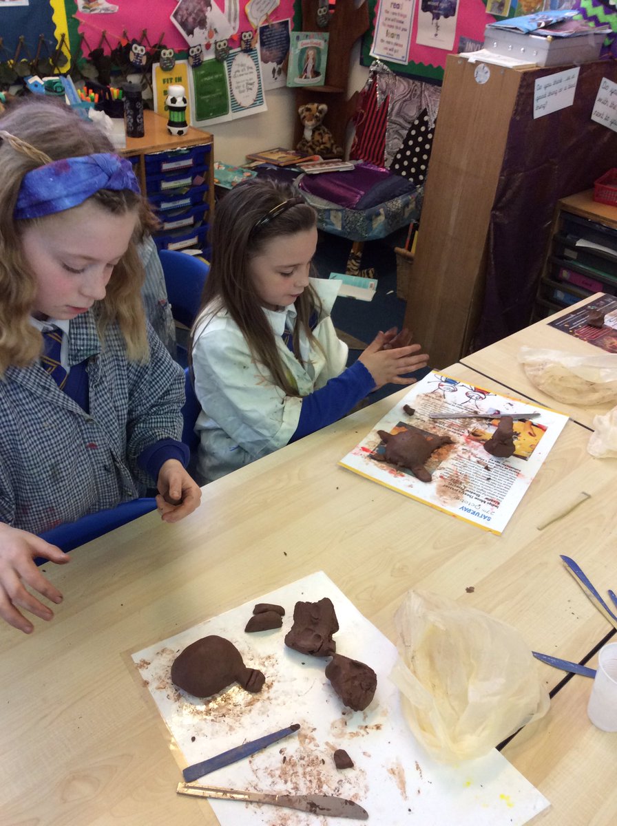 SPMVPineClass's tweet photo. This morning we are enjoying getting creative, making clay turtles for our eco ocean project. The children are taking so much care and thinking about the patterns on the shells to make them as individual as us! 🐢 https://t.co/KktRLdjGp0