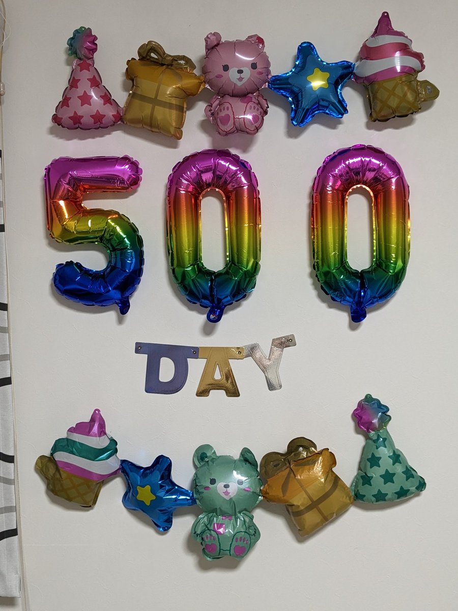 Ayasty9's tweet photo. 今日で娘が産まれて500日ヽ(=´▽`=)ノ
飾り付けをして写真を撮ったよ❣
笑顔な娘の写真が撮れて最高(≧∇≦)b
#500day https://t.co/LgjfAQG3Tb