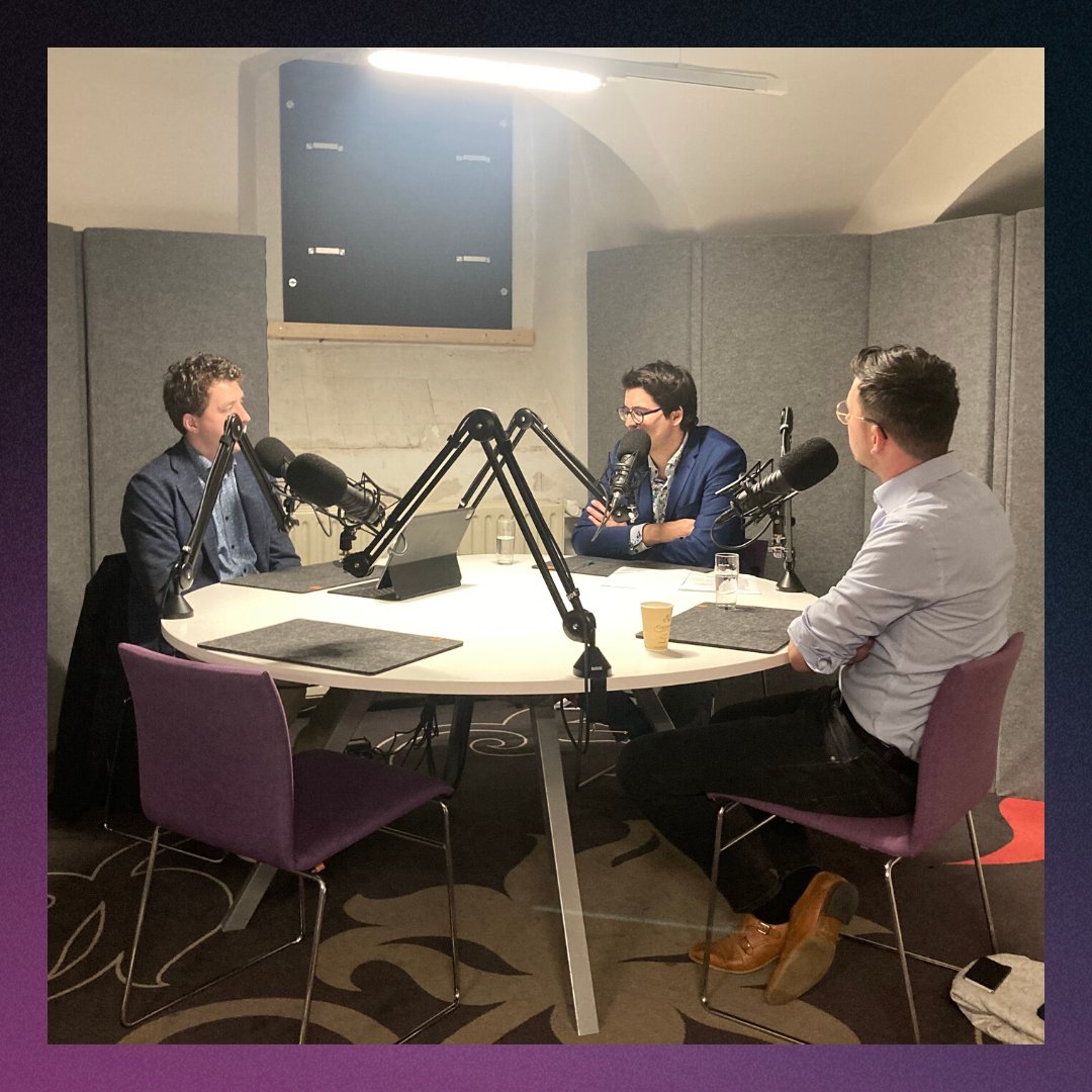 HeiligeGrond's tweet photo. Dit jaar herdenken we de afschaffing van de slavernij. Belangrijk én dubbel, want is slavernij wel echt afgeschaft?  We praten erover met @mstoutjesdijk en @RubenVlot.

Luister in je podcastapp of https://t.co/0vML7h0yfW

#podcast #theologie #slavernij #justice #socialjustice https://t.co/w42lXgoBDD