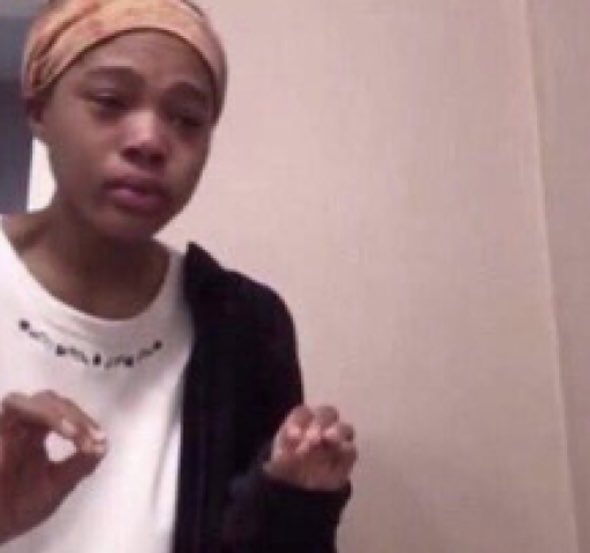 Eu a explicar à baddie alterna deprimida para nao se m*tar porque o direito à vida é inviolável
