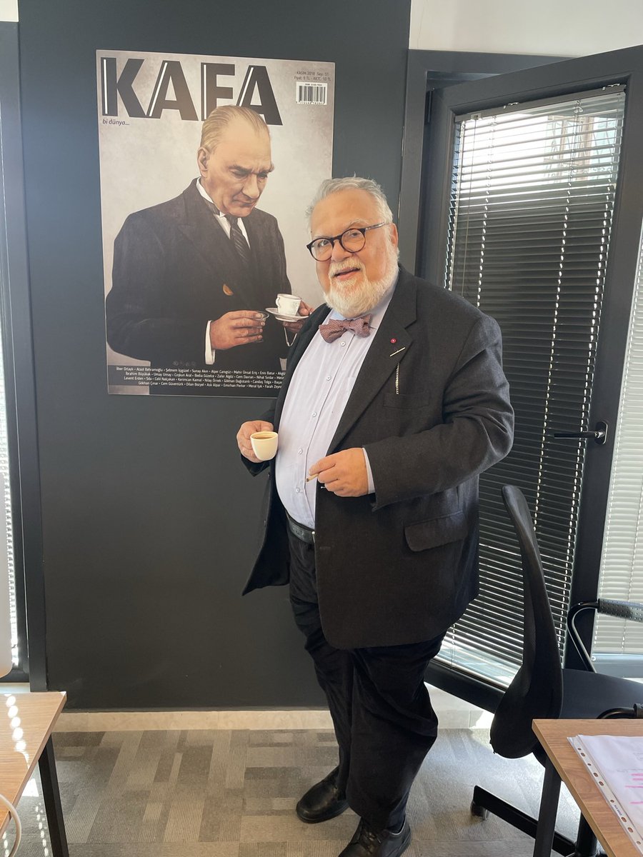 68 yıl önce bugün zırvaya ve cehalete tepki olarak doğdu:) İyi ki doğmuş🖤🎂