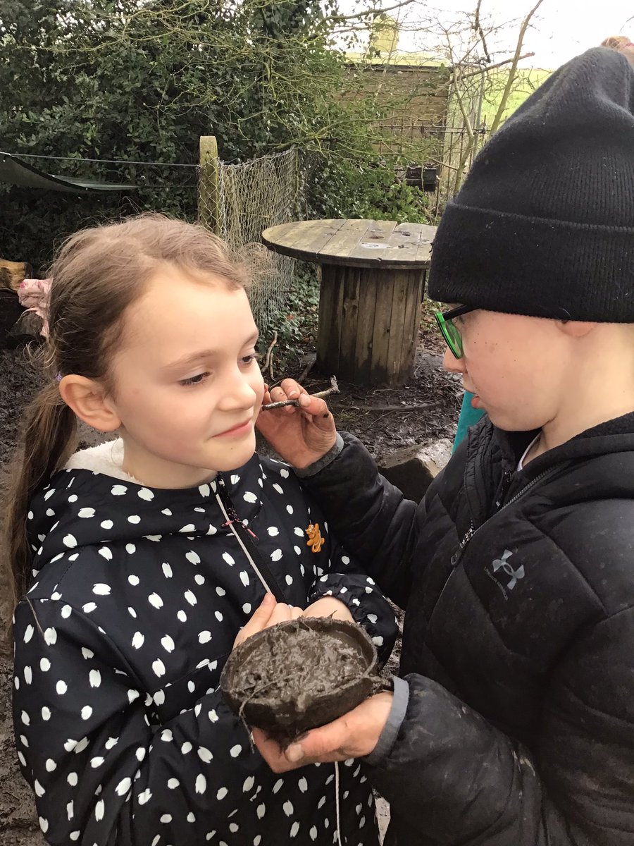 ForestSchBPS's tweet photo. @DaVinci_BPS had their last forest school session finish with a campfire and toasted marshmallows. Till next year……. https://t.co/BUsxmCR6sZ