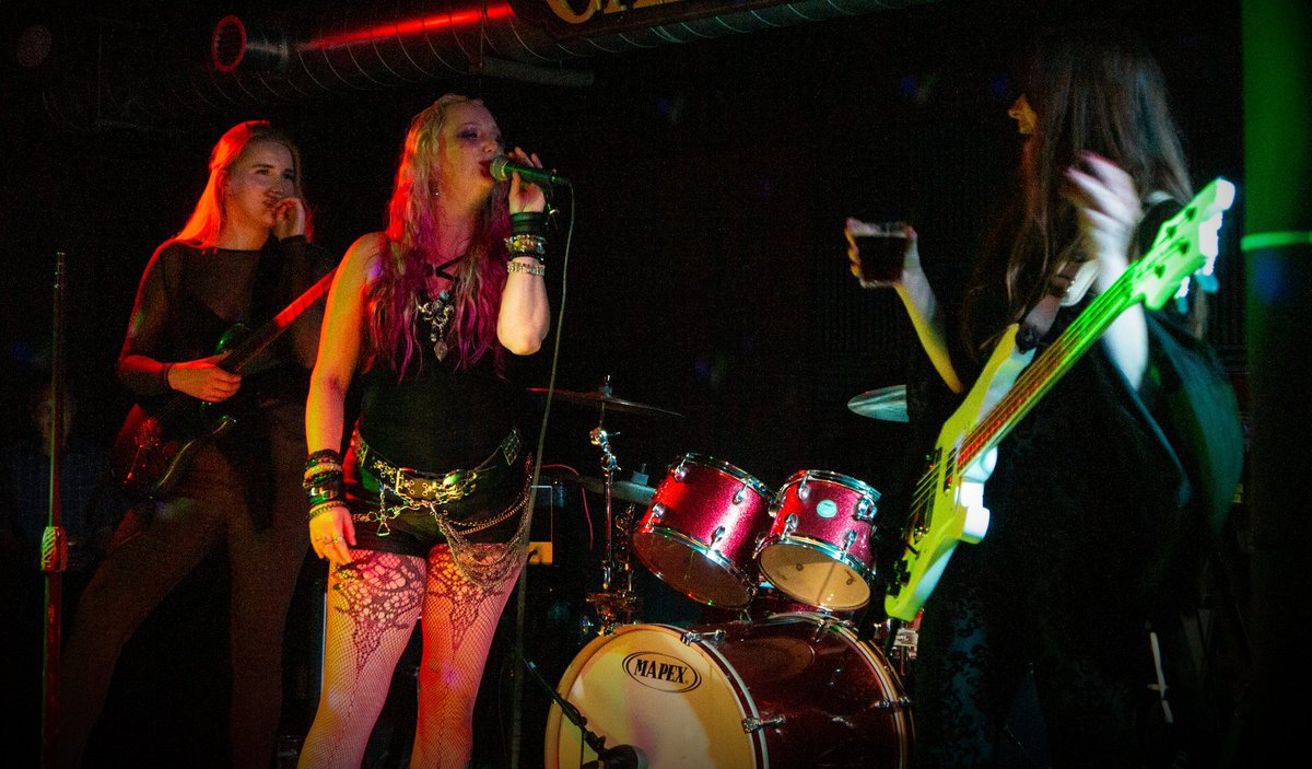 It's thirsty work playing the Deep Purple classics 😄 but always worth it! See you Friday 31st March at The Essex Arms , Brentwood and Saturday 1st April at <a href="/ColchesterArts/">ColchesterArtsCentre</a> where we will be supported by the Rezidents. Diva Purple are about to rock Essex at full volume 😎