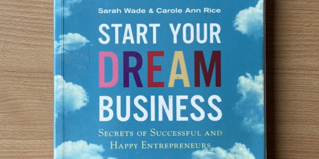 BIPCDevon's tweet photo. We love books at BIPC Devon. Here's one of our favourite business books:
Start Your Dream Business by Sarah Wade and Carole Ann Rice
This book is available from Devon and Torbay libraries.
#librariesunlimited #exeterlibrary #barnstaplelibrary #paigntonlibrary #libraries https://t.co/CTCqiQg7bw