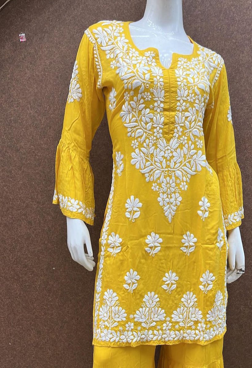 AwadhChikan's tweet photo. Flaunt  your Ethnic with confidence and classiness This Pure Modal Cotton Gharara Set is intricate all over chikankari work.

Fabric- Modal Cotton
Size- 36-46

#chikankarighararaset #chikanembroidery #chikankaricollection #modalcotton #womenoutfits https://t.co/wsAMtwbt85