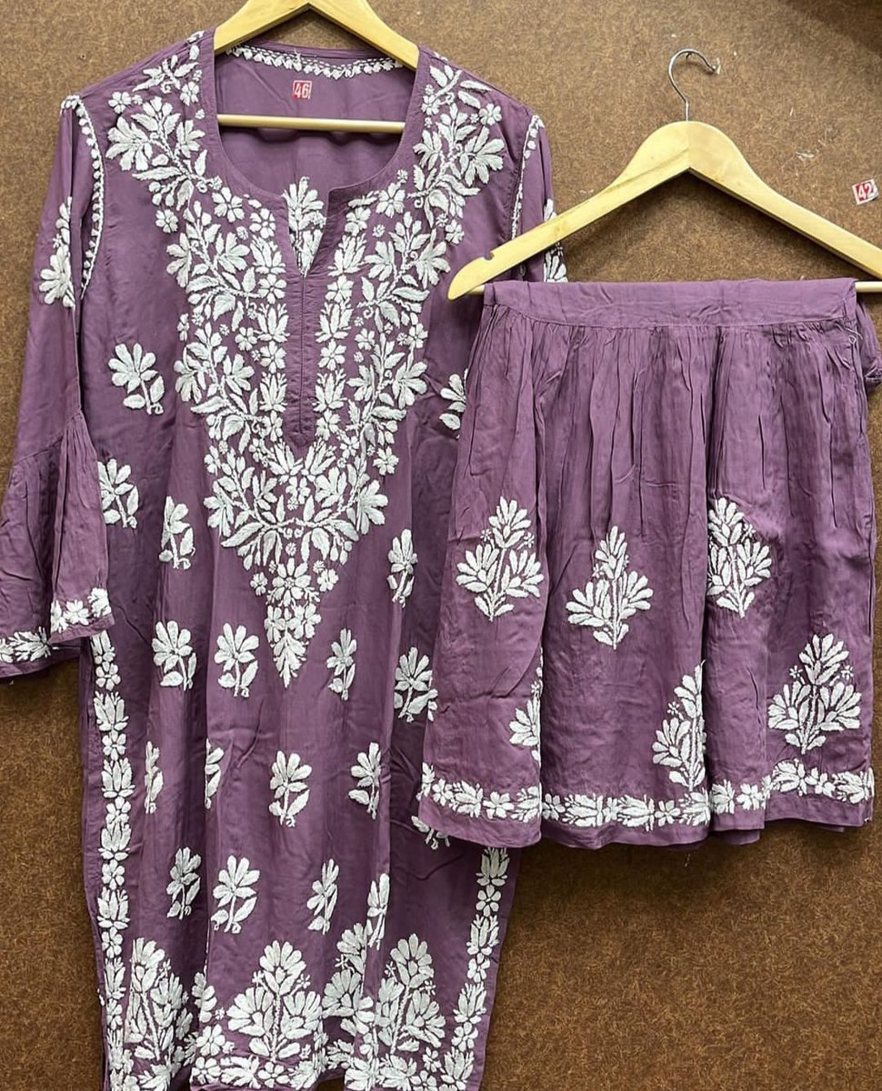 AwadhChikan's tweet photo. Flaunt  your Ethnic with confidence and classiness This Pure Modal Cotton Gharara Set is intricate all over chikankari work.

Fabric- Modal Cotton
Size- 36-46

#chikankarighararaset #chikanembroidery #chikankaricollection #modalcotton #womenoutfits https://t.co/wsAMtwbt85