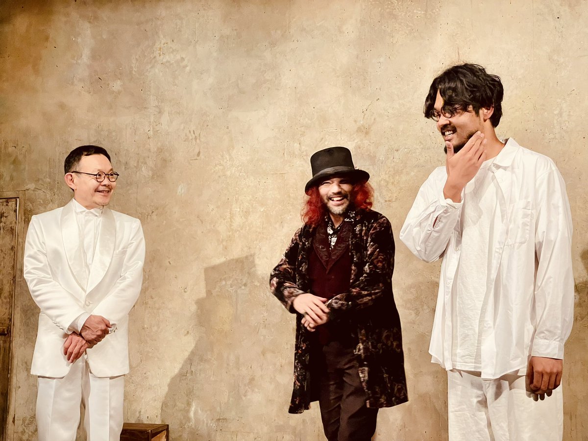 chris4403's tweet photo. インスタレーションライヴ「また、ね」
構成・演出：JUMPEITAINAKA
出演：近藤芳正　谷澤ウッドストック

めっちゃ良かった。
谷澤ウッドストックさんの歌が沁みた。 https://t.co/TayaOIy2qk