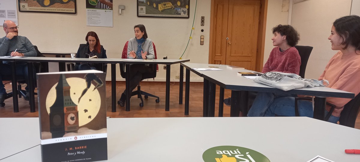 FundacionLito's tweet photo. #Lectulabora vuelve a las instalaciones de @JohnDeere en #Getafe para que todos los trabajadores que forman parte de este #Club puedan compartir sus impresiones sobre su lectura de #PeteryWendy de @penguinlibros ¡Empieza la aventura!📚
@leervidasextra @FilologiaUCM @UGT_FICA https://t.co/bcSCgISTx3