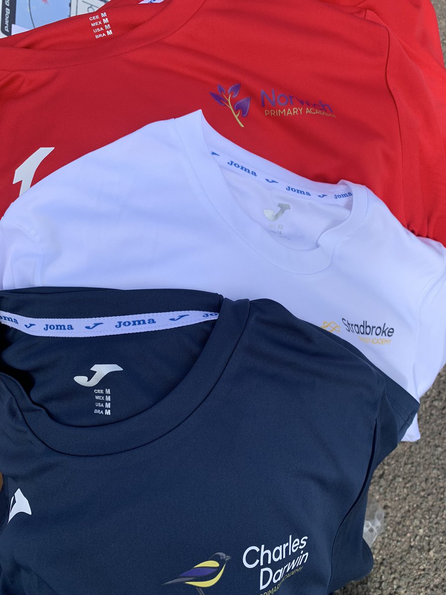 InspirationEast's tweet image. ⚽️ This afternoon Inspiration Trust primary academies are coming together at @goalsnorwich for our primary football tournament. 

It’s soon time for kick-off for our Year 4, 5 and 6 pupils who are also pleased to have some new kit from @Kit_Factory 🏆

#footballtournament #goals