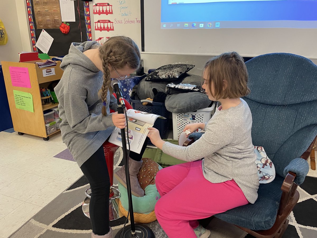 MrsKollarAtHome's tweet photo. Grace and Lily present “I Will Try” in homeroom story time!  ⁦@MellonMSMoments⁩ ⁦@MTLSD⁩ https://t.co/QXLv57qNSq