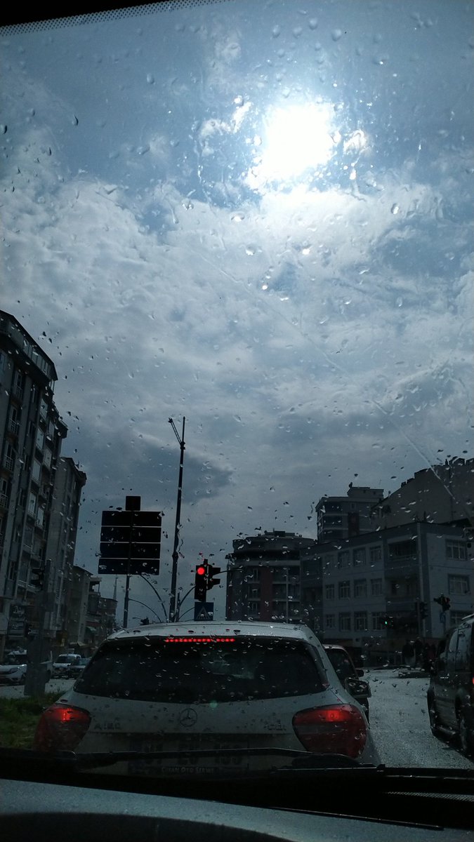 hsnsio's tweet photo. Samsun hava durumu ve ruh halim arasında baya bir benzerlik olduğunu fark ettim https://t.co/Skk0TNAAry