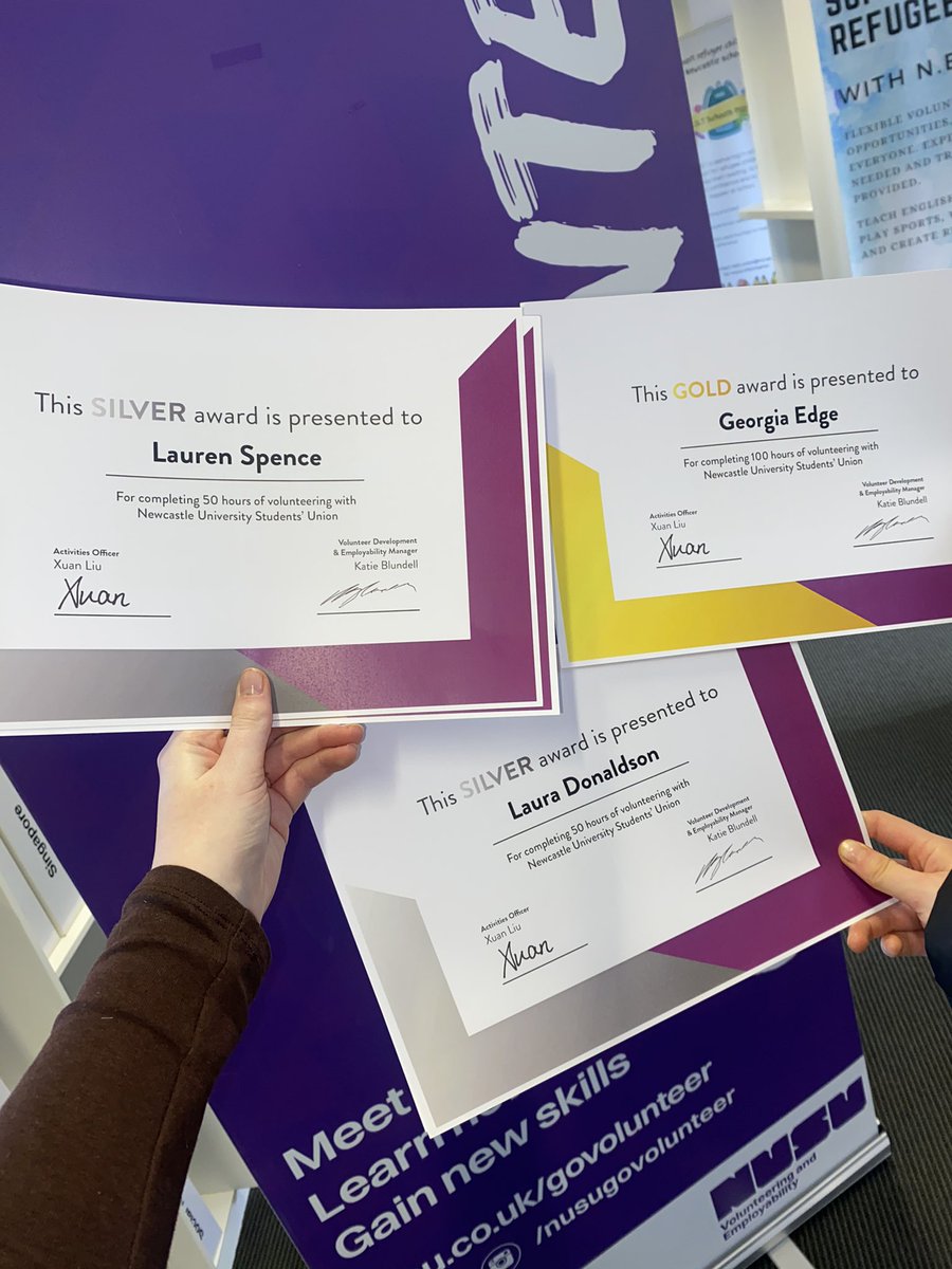 Yesterday 3 of our committee members collected their NUSU Go Volunteer awards!

Laura and Lauren achieved silver awards for 50 hours total of volunteering each, and our president Georgia achieved Gold for a massive 100 hours! 🥇🥈🥈

🦷💙