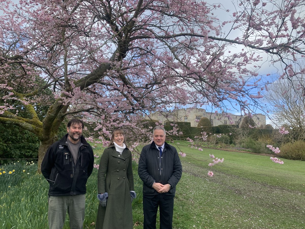 Thank you to @baynes_simon for joining us at @ChirkCastleNT today to discuss our work in the area and to plant a blossom tree.  #BlossomWatch #GwleddYGwanwyn