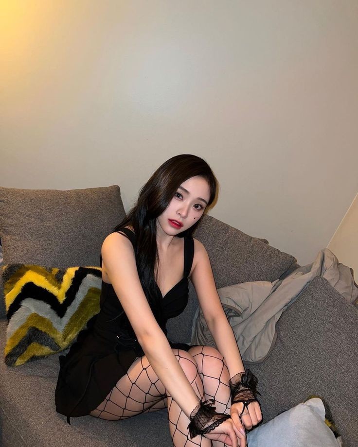 hourlydeukae7's tweet photo. Gahyeon - #가현 #GAHYEON #드림캐쳐 #DREAMCATCHER @hf_dreamcatcher https://t.co/w0KFCZer1n