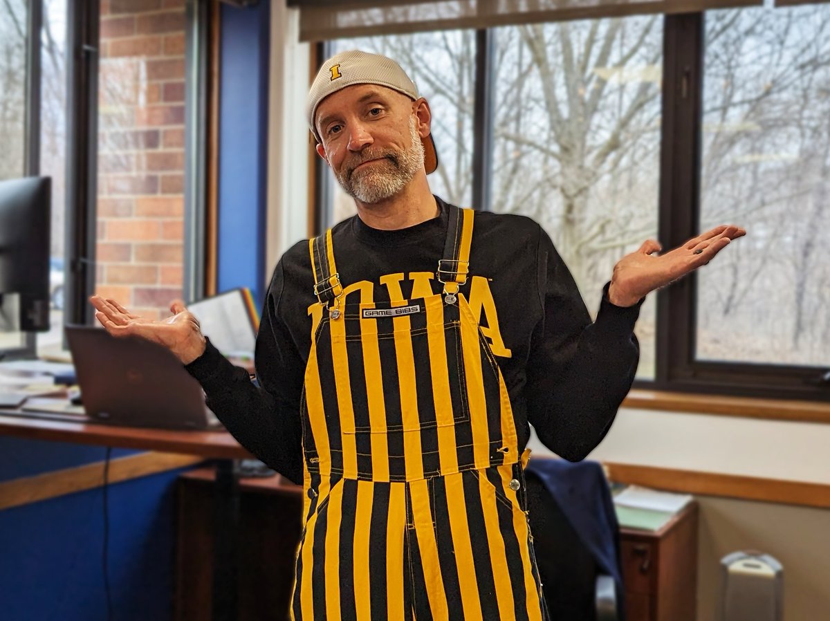 IowaCitySchools's tweet image. Today’s the day! Good luck to the Iowa Women’s Basketball team! ICCSD staff, don’t forget to post your Hawkeye fan photos and be sure to tag your school, @IowaCitySchools, and @IowaWBB! Tipping it off is our very own @mwdegner!