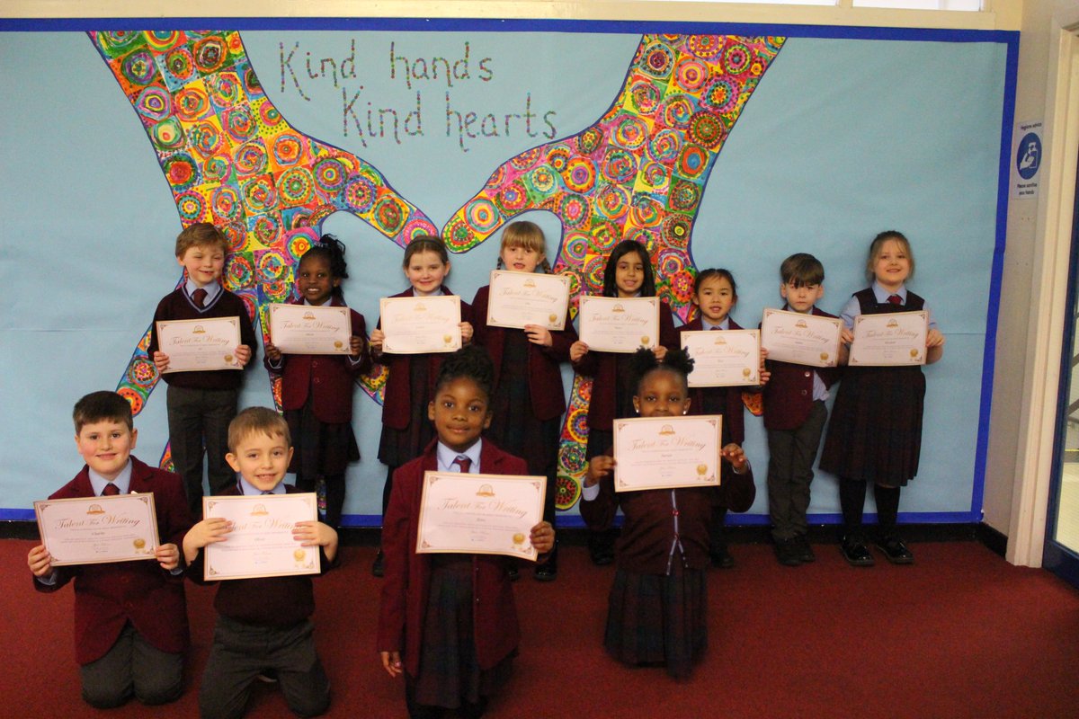 HC_Scotland's tweet photo. Some learners in #HamiltonJ2 have been very excited to find out that their Sense poems will soon feature in a publication 'Poetry Stars- Wondrous Words'. Inspired by a jungle picture, they were engaged with poetry creating work truly to be proud of. #HamiltonKnowledge https://t.co/uh6pjpepNJ