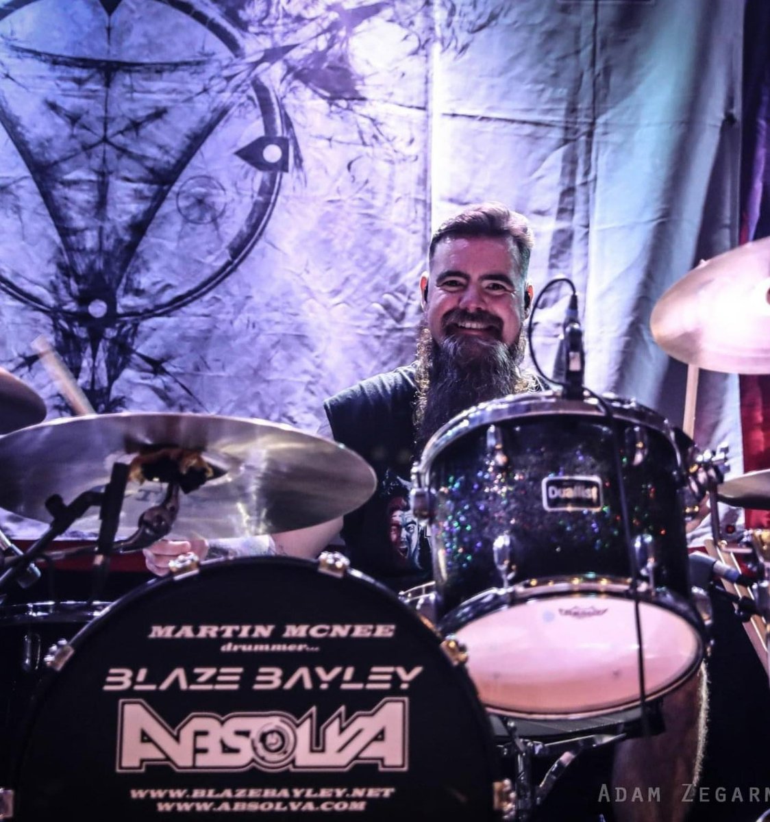 Wishing a very happy birthday to Duallist artist, <a href="/MartinrMcnee/">Martin Mcnee</a> ! Have a rockin' day mate! 
<a href="/Absolva/">Absolva</a>
<a href="/realblazebayley/">blazebayleyofficial</a> 
📷: @all_thatyousee 

#happybirthday #duallistdrums #duallistpedals #birthdaylove #drums #drumpedals #drummer