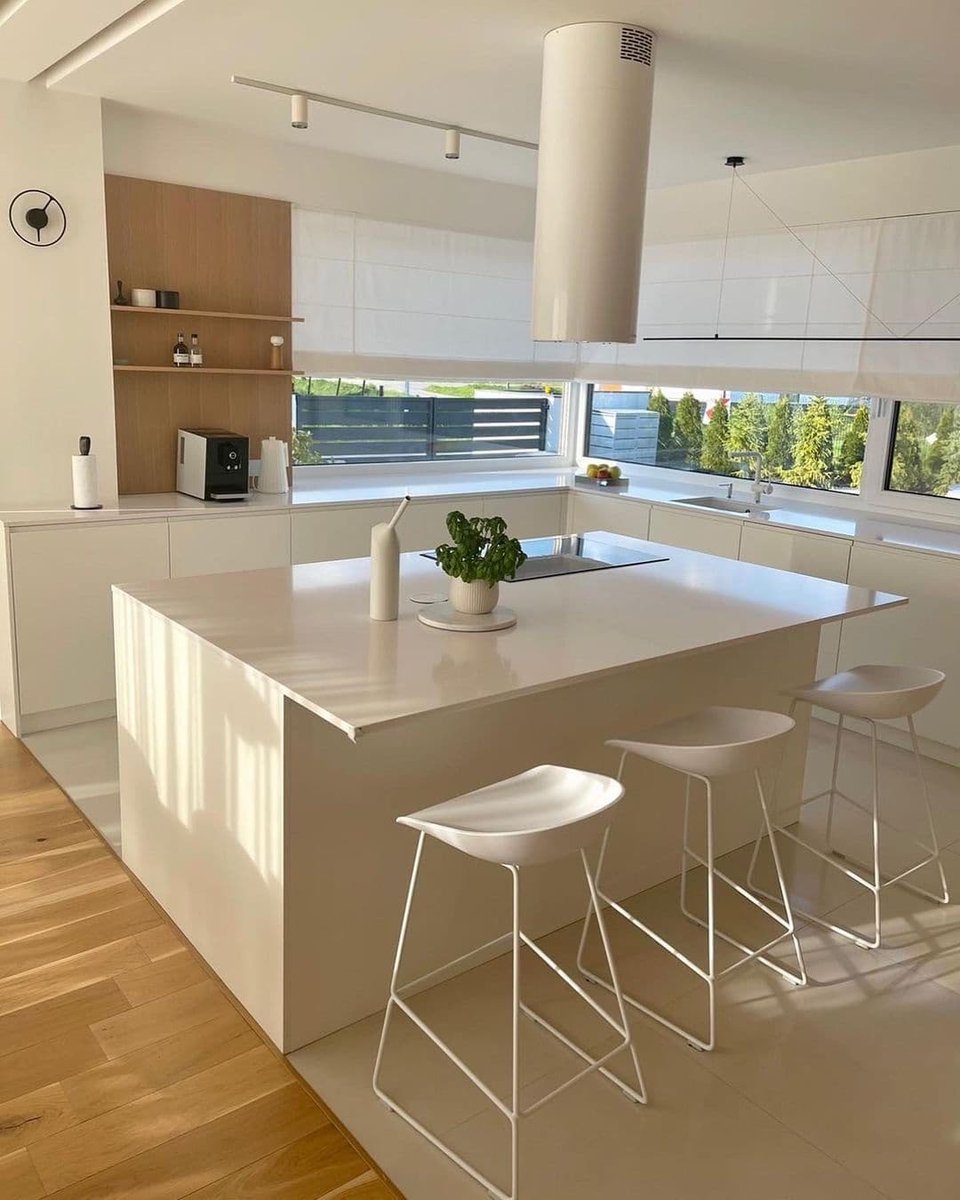 BillyDennis7997's tweet photo. The designer's bold design concept provides a space to relax with the family.🏠 https://t.co/Ag8wmZSHT7