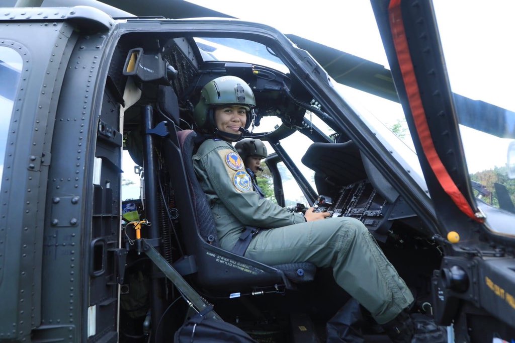 WOMEN AIR POWER | An all-female pilot of the S70i Black Hawk helicopter transported the Chief of Staff, AFP Gen. Andres C Centino PA, during his visit to the combat areas in the province of Samar, today, March 24, 2023.

#AFPyoucanTRUST
#WomensMonth
#PhilippineAirForce