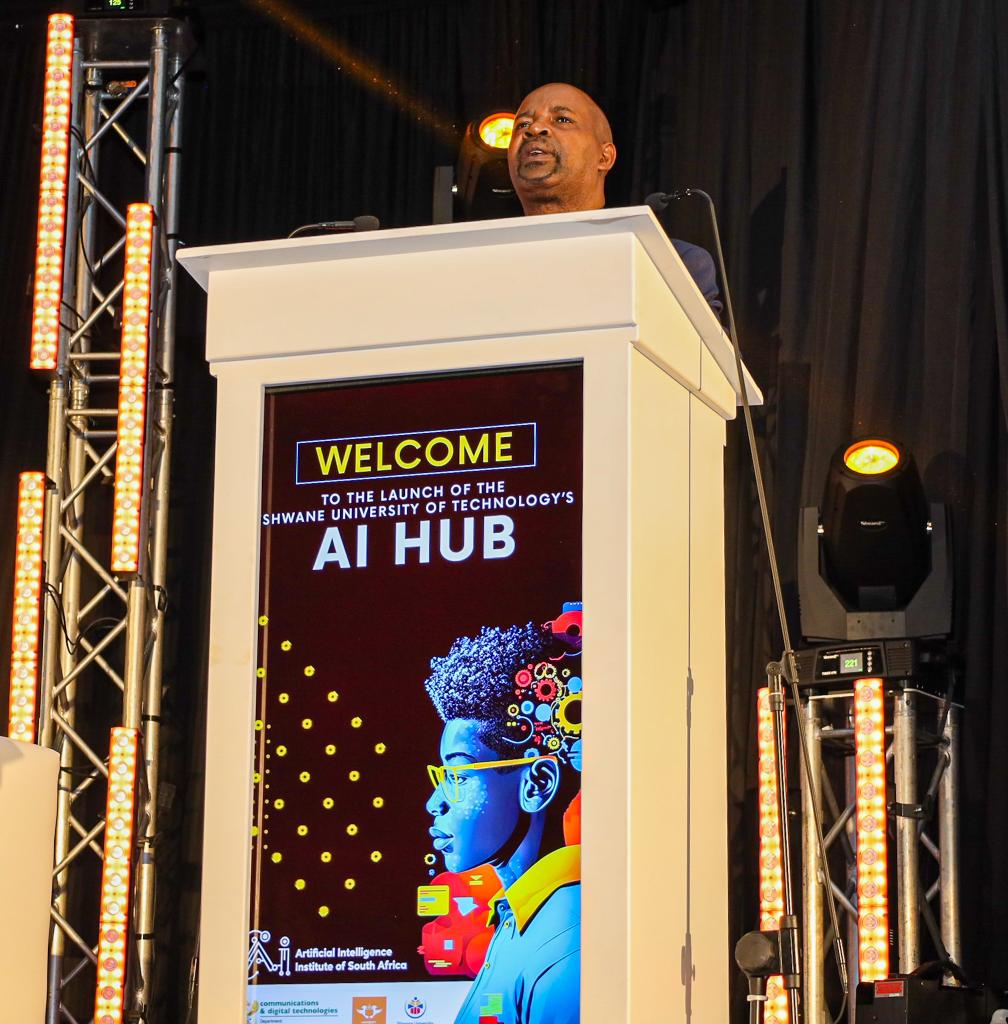 CommsZA's tweet image. Minister @MondliGungubel_ , DM @PhillyMapulane ADG @T_JordanDyani DDG @ThulisileTG  the @go2uj VC Prof @lgmpedi and the @Official_TUT VC @ProfTinyiko during the TUT AI Hub Launch today.

#TUTAIHub
#AfricaAI4all
#AfricanAI